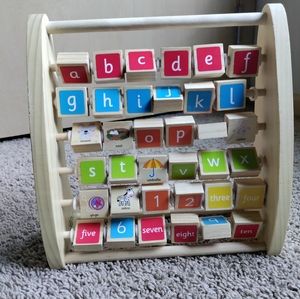 Children's wooden learning toy